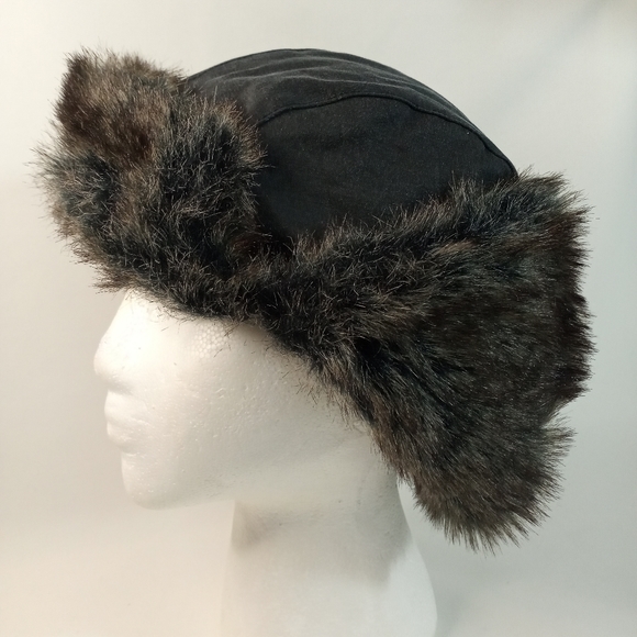 REI Child's Cotton Faux Fur Ear Flap Hat  7-14Y - Picture 2 of 10